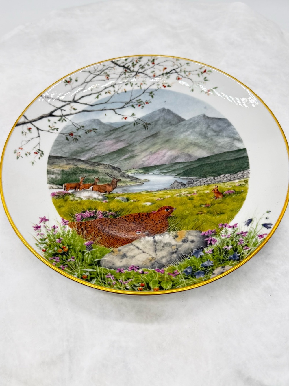 Limited Edition Highland Scene Decorative Charger Plate with Gold Trim - Green